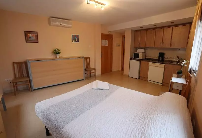 اتاق استاندارد, Royal Inn Apart