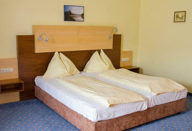 Номер Стандарт с Балконом, Gasthof   Landhotel Ernst