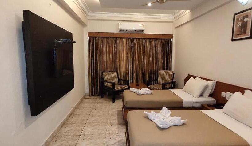 Quarto Deluxe, Sriram Residency