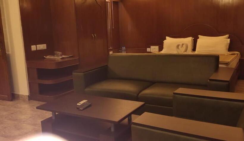 Suíte, Sriram Residency