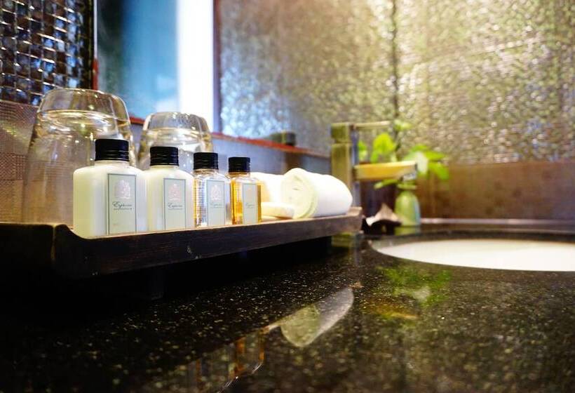 풀장 전망 디럭스 룸, Baan Laimai Beach Resort & Spa  Sha Extra Plus