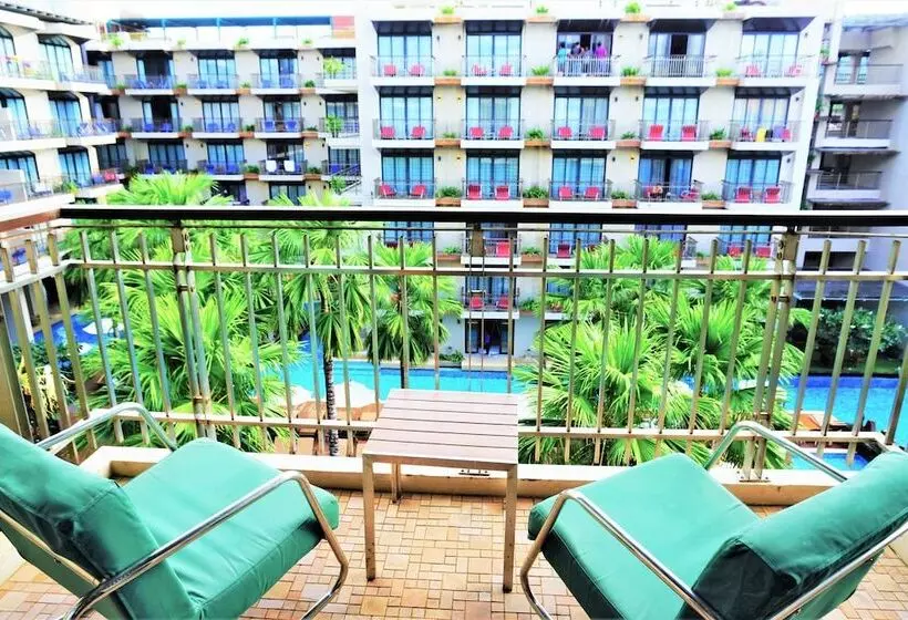 اتاق لوکس با چشمانداز استخر, Baan Laimai Beach Resort & Spa Sha Extra Plus