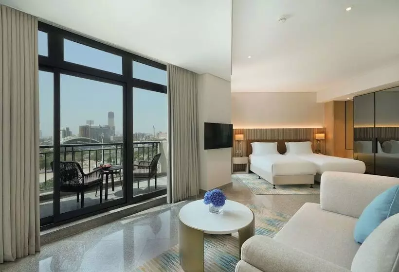 اتاق استاندارد با بالکن, Arabian Park Dubai, An Edge By Rotana