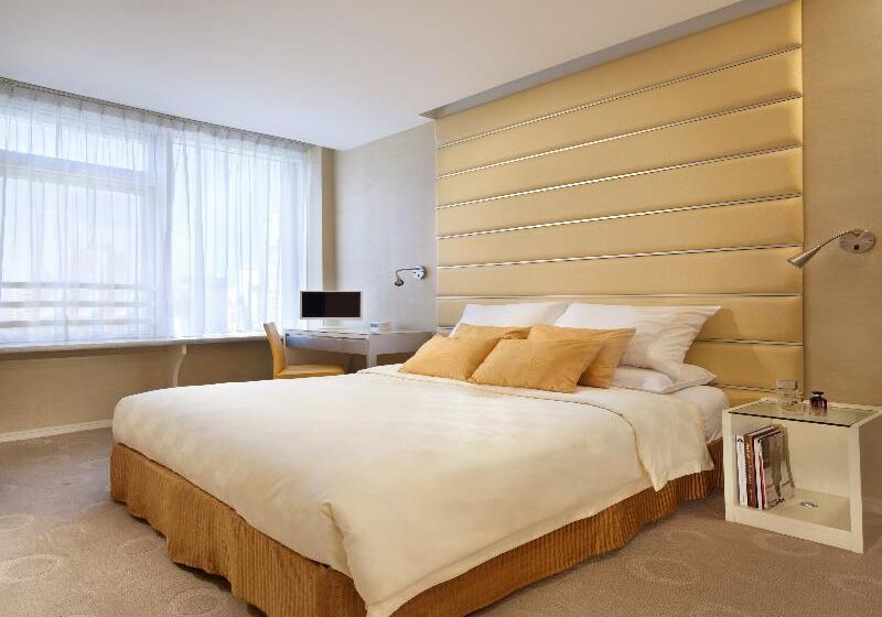 اتاق اجرایی, Cosmo Hotel Hong Kong