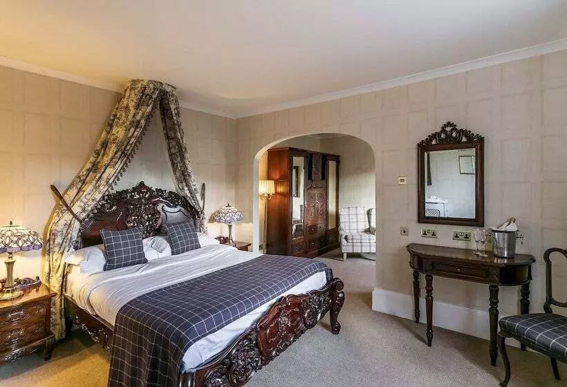 スタンダードルーム, Dalhousie Castle