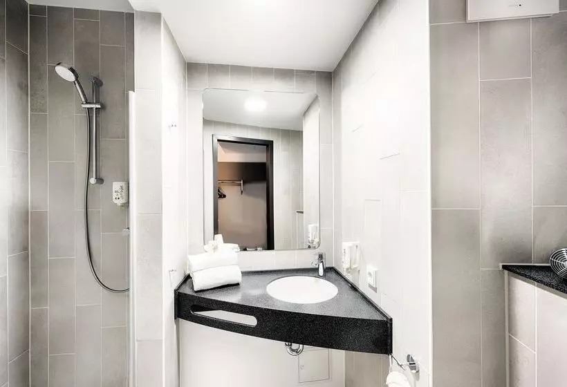 Standard-huone, B&B Hotel Frankfurt-Messe