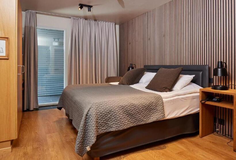 استودیوی استاندارد, Frón