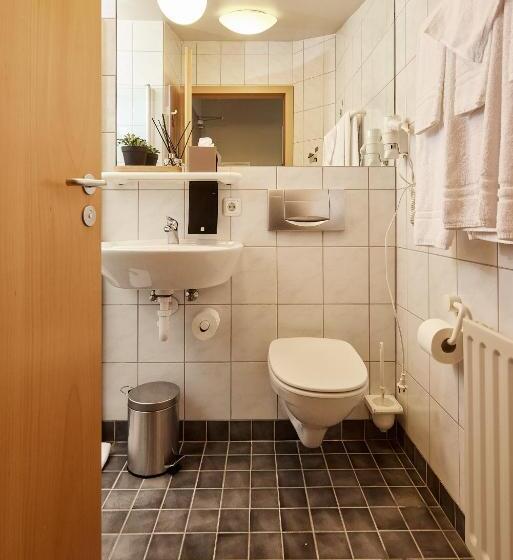 آپارتمان 1 خوابه, Frón