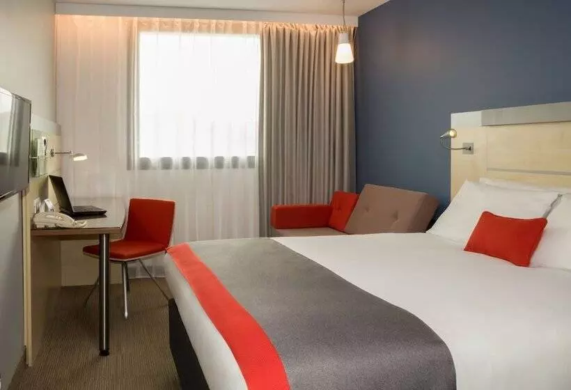اتاق استاندارد, Holiday Inn Express Toulouse Airport, An Ihg