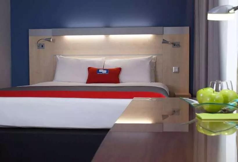 اتاق استاندارد, Holiday Inn Express Toulouse Airport, An Ihg