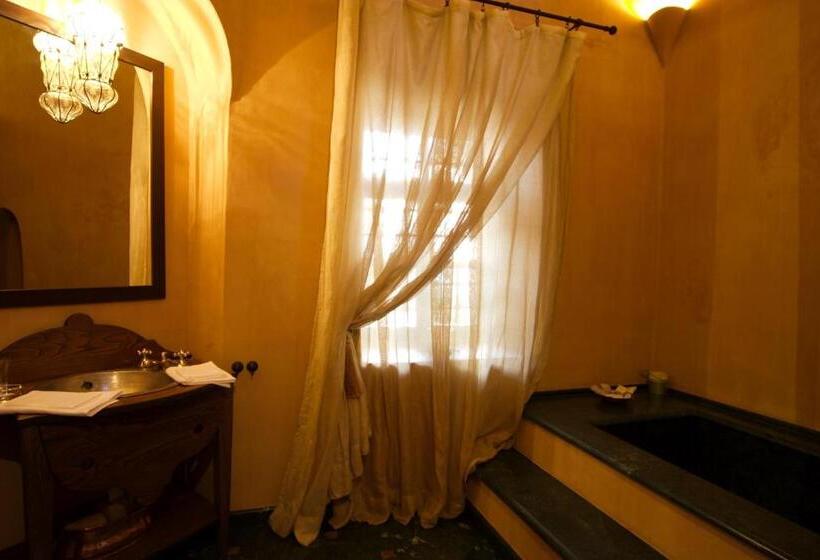 스탠다드 룸, Imaret