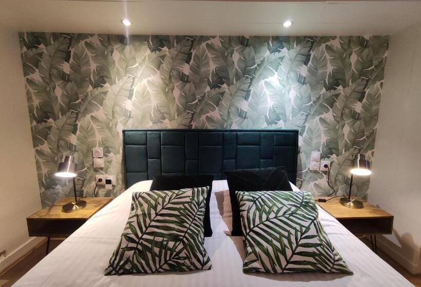 חדר משפחתי, Le Pavillon Saint Martin