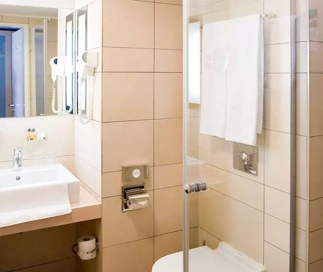 سوییت, Park Inn By Radisson Sarvar Resort & Spa   All Inclusive