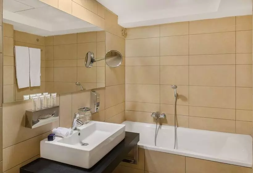 سوییت, Park Inn By Radisson Sarvar Resort & Spa   All Inclusive
