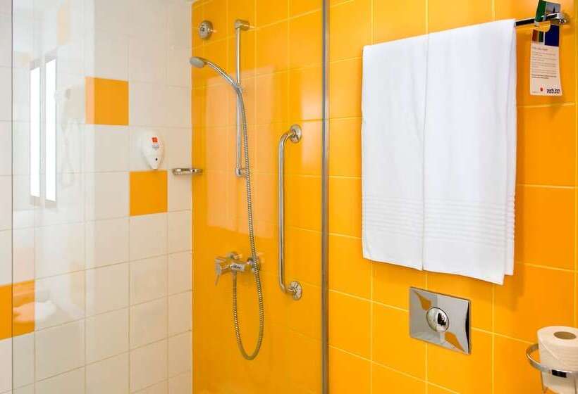 سوییت, Park Inn By Radisson Sarvar Resort & Spa   All Inclusive