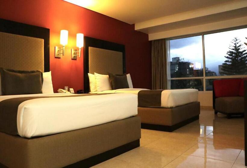 デラックスルーム, Hotel & Suites PF