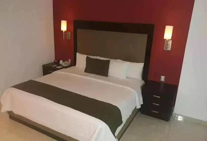 キングサイズベッドのデラックスルーム, Hotel & Suites PF