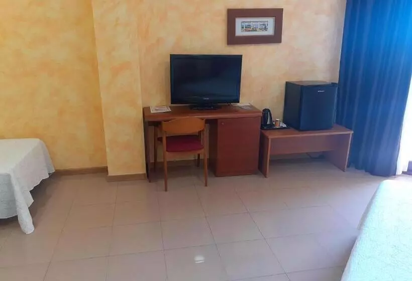اتاق سوپریور سه تخته, Playasol