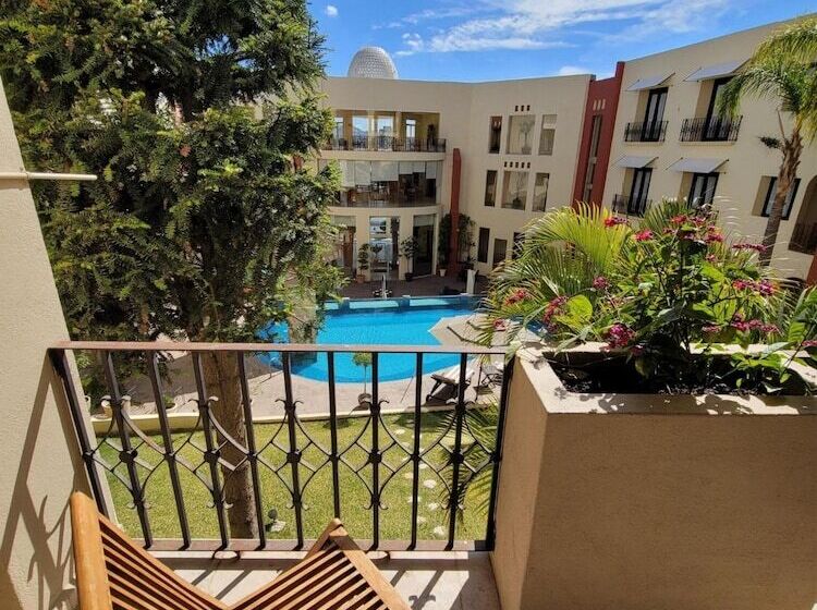 اتاق لوکس, Quinta Las Alondras