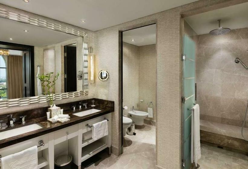 Номер Superior, Kempinski Hotel Mall Of The Emirates, Dubai