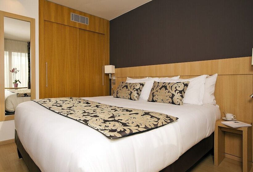 スタンダードスタジオ, Residhome Paris Massy