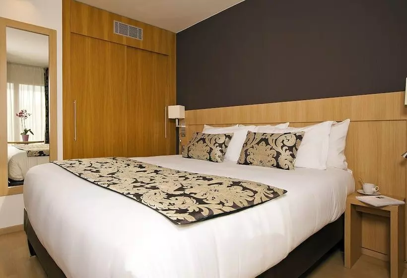 استودیوی استاندارد, Residhome Paris Massy