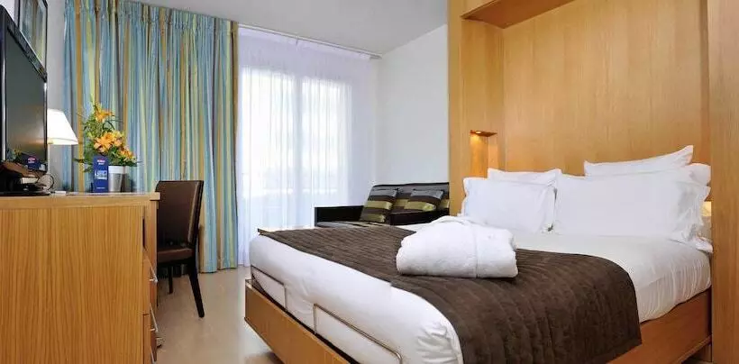 آپارتمان 1 خوابه, Residhome Paris Massy