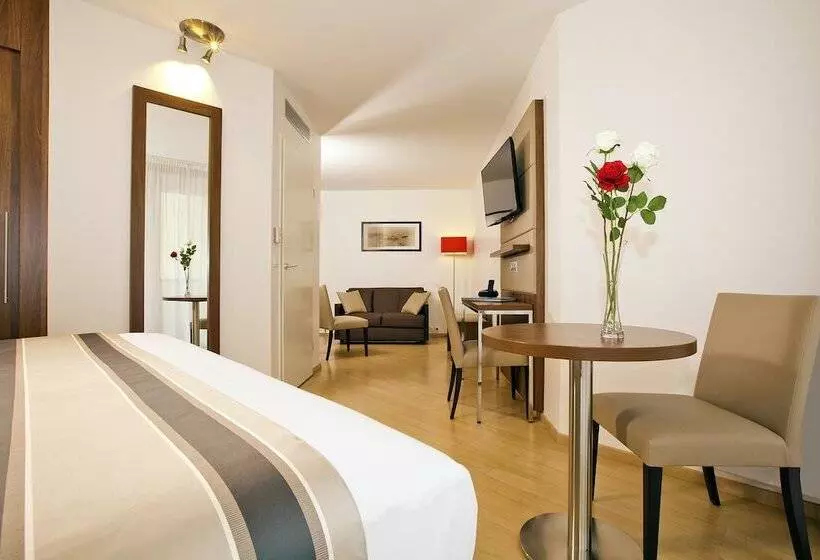 استودیوی استاندارد, Residhome Paris Massy