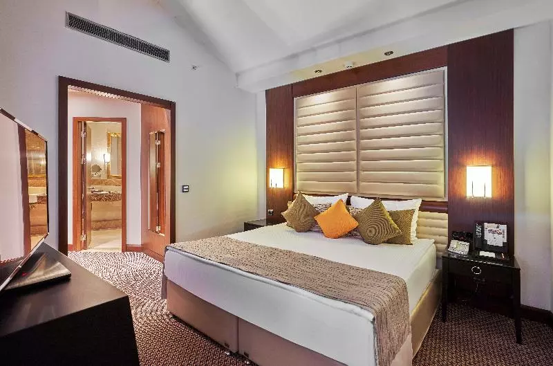 سوییت دوبلکس, Calista Luxury Resort