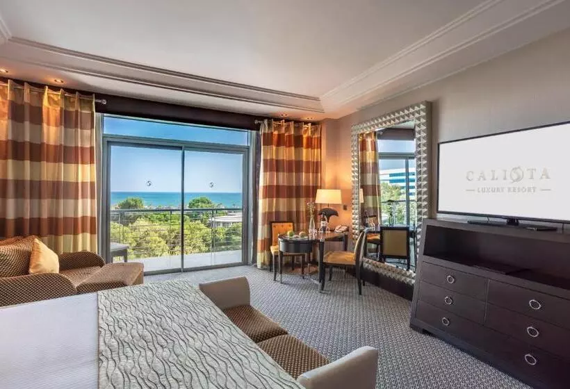 اتاق اساندارد با چشمانداز جانبی به دریا, Calista Luxury Resort