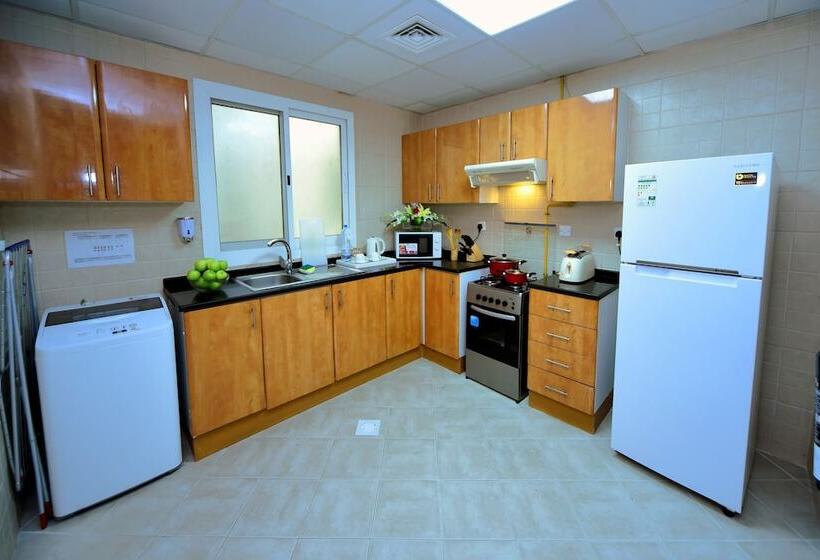 سوییت لوکس, Emirates Stars Hotel Apartments Dubai