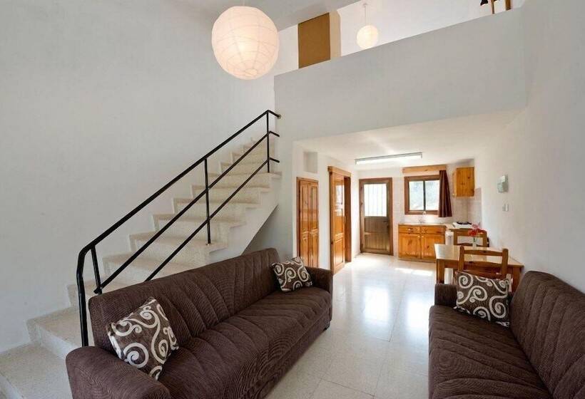 Апартаменты Дюплекс 1 Спальня, Bare Hill Holiday Village