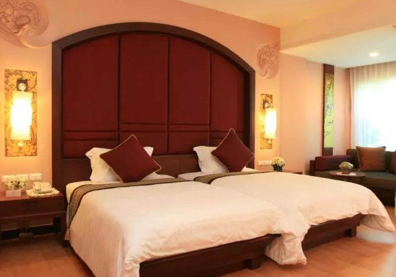 اتاق لوکس با چشم‌انداز باغ, Grand Pacific Sovereign Resort & Spa