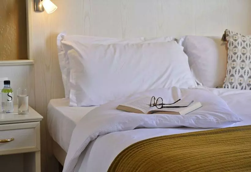 اتاق استاندارد با چشم‌انداز دریا, Hôtel Du Golfe
