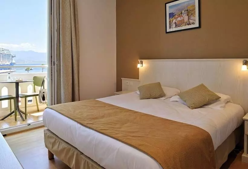 اتاق استاندارد با بالکن و چشم‌انداز دریا, Hôtel Du Golfe