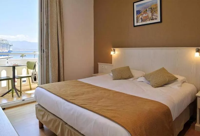 اتاق استاندارد با بالکن و چشم‌انداز دریا, Hôtel Du Golfe