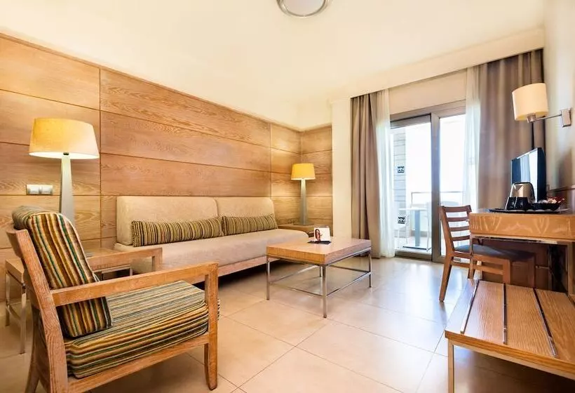 سوئیت جونیور با چشم‌انداز کوهستان, Kn Hotel Arenas Del Mar Adults Only
