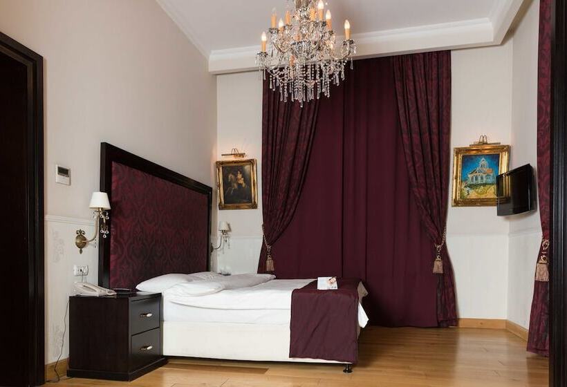 اتاق اجرایی, Moxa Bucharest Boutique