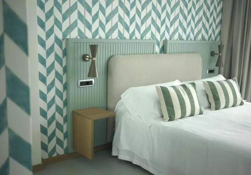 Triple Room Sea View, Reginna Palace