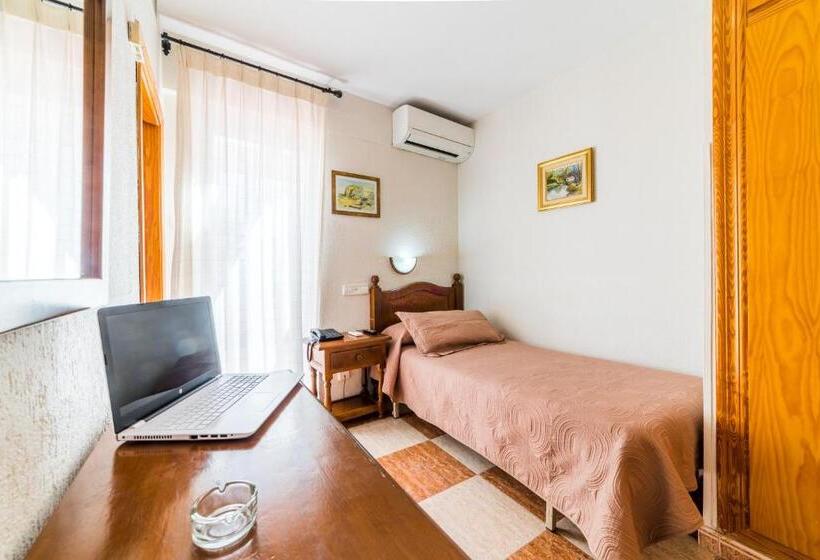 Pokój Jednoosobowy Standard z Balkonem, Sevilla