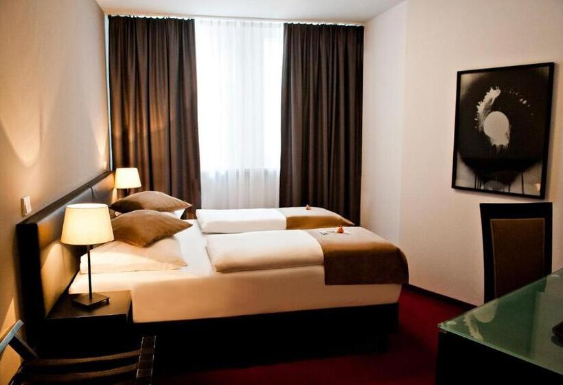 标准间, Homaris Corner