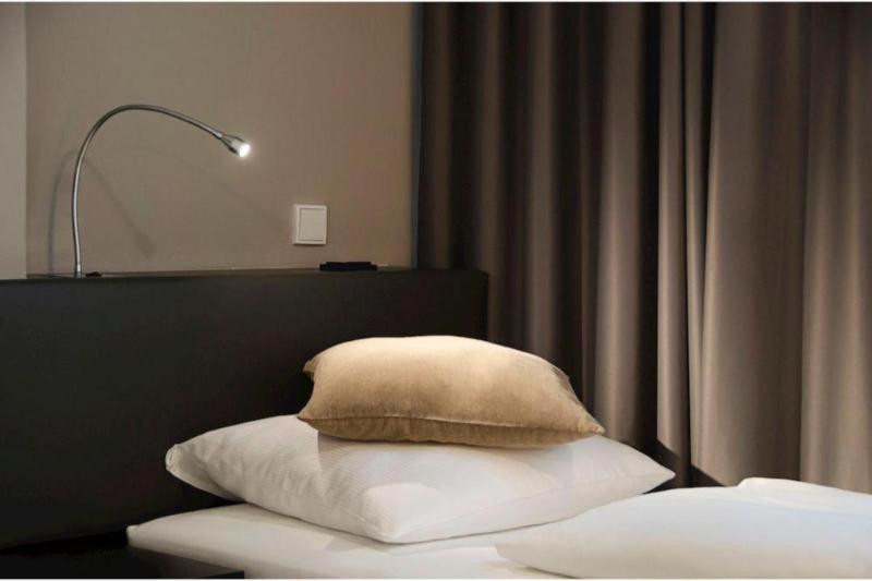 标准间, Homaris Corner