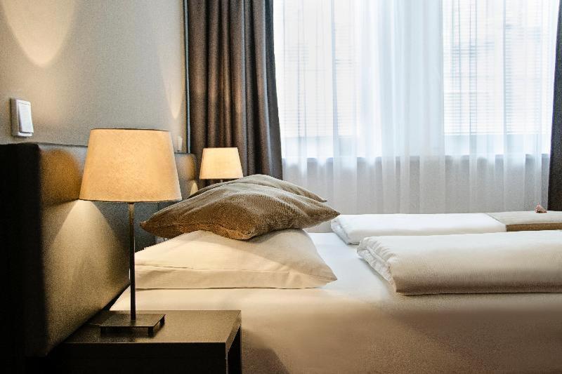 스탠다드 룸, Homaris Corner