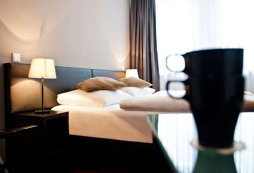 高级单人间, Homaris Corner