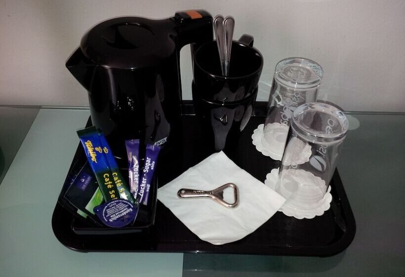 高级大房间, Homaris Corner