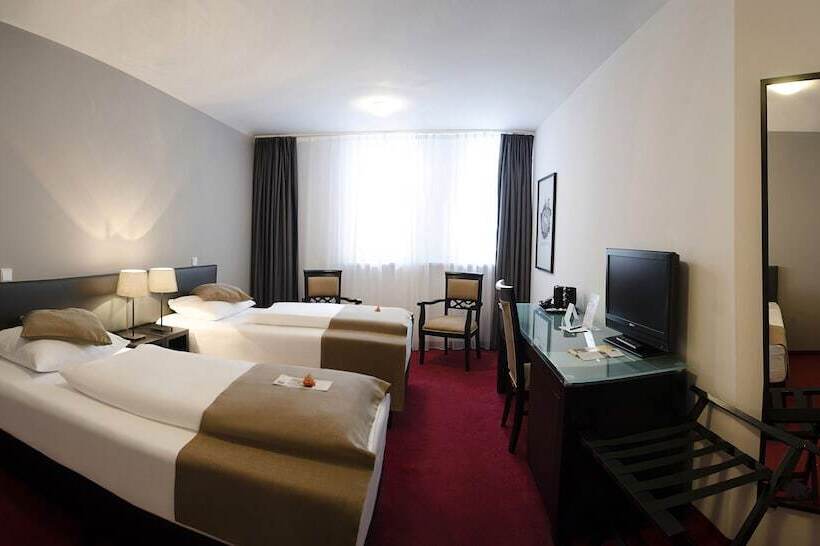 اتاق سوپریور, Homaris Corner