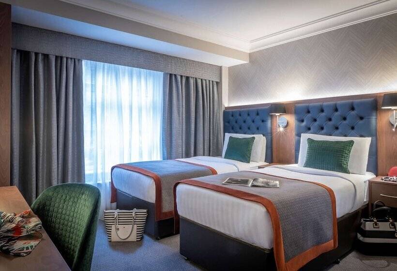 חדר סטנדרט, The Fleet