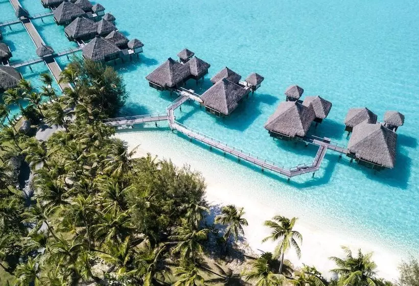 スーペリアー１ベッドルームビラ, The St. Regis Bora Bora Resort