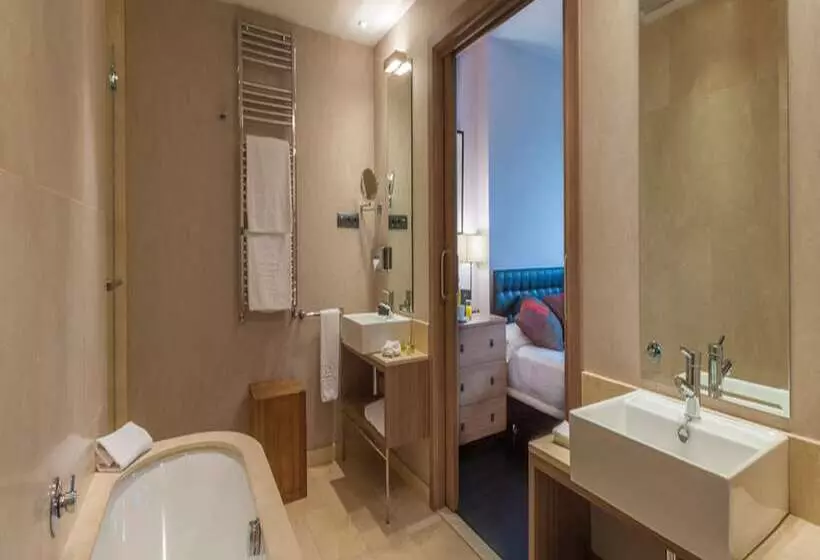 Sviitti, Urh Hotel Spa Zen Balagares