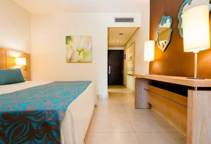 سوئیت جونیور با چشم‌انداز کوهستان, Kn Hotel Arenas Del Mar Adults Only